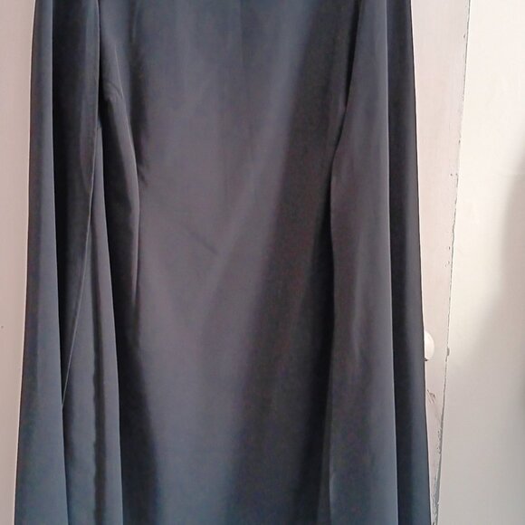 Eloquii 18 black cape dress - Picture 5 of 6